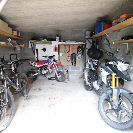 3 Chambres - Tres Grand Jardin Privee - Terrasse Privee - Garage Velo Et Moto - Parking Voiture Privee Dans La Propriete - Gere Par Presta-Zen'Services Thierville-sur-Meuse Exteriör bild